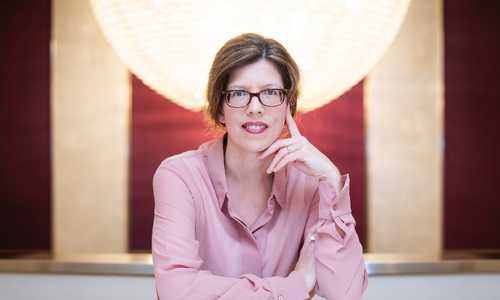 Dr. Annette Horváth